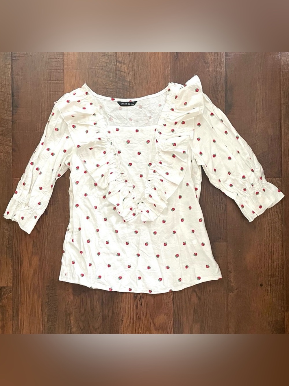 SHEIN strawberry ruffle top, size S/EU36/US4